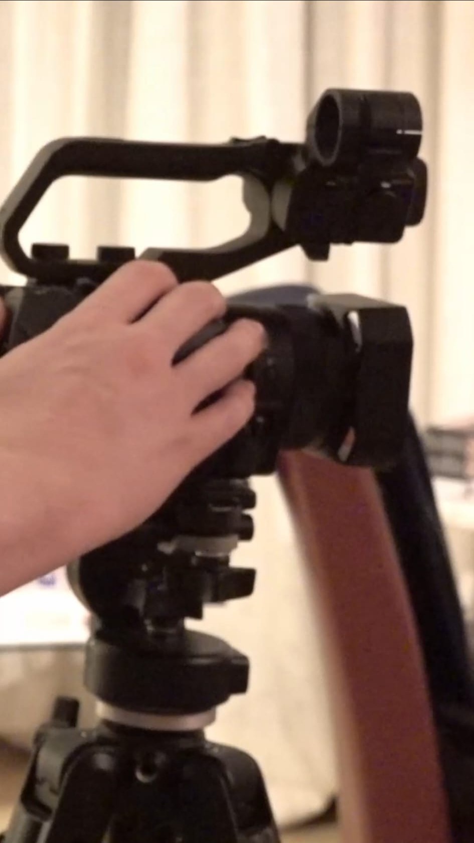 Apparatuur van Raven Film Productions in gebruik tijdens een opname